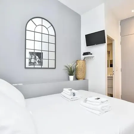 Goodguest-appartement Design Et Cosy Batignolles