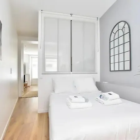 Goodguest-appartement Design Et Cosy Batignolles París